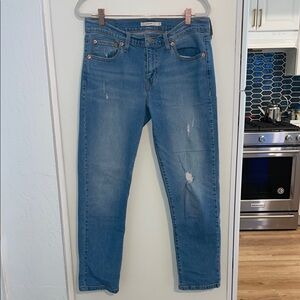 Levi’s Boyfriend light distressed Jeans | 27